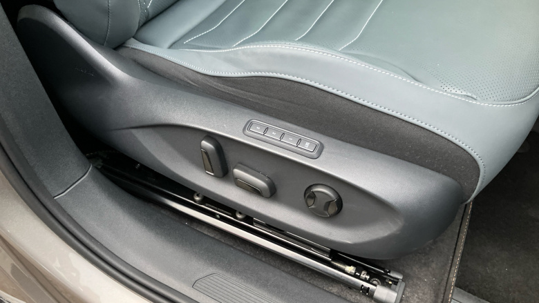 CUPRA Tavascan 250kW VZ2 77kWh AWD 5dr Auto Electric Estate